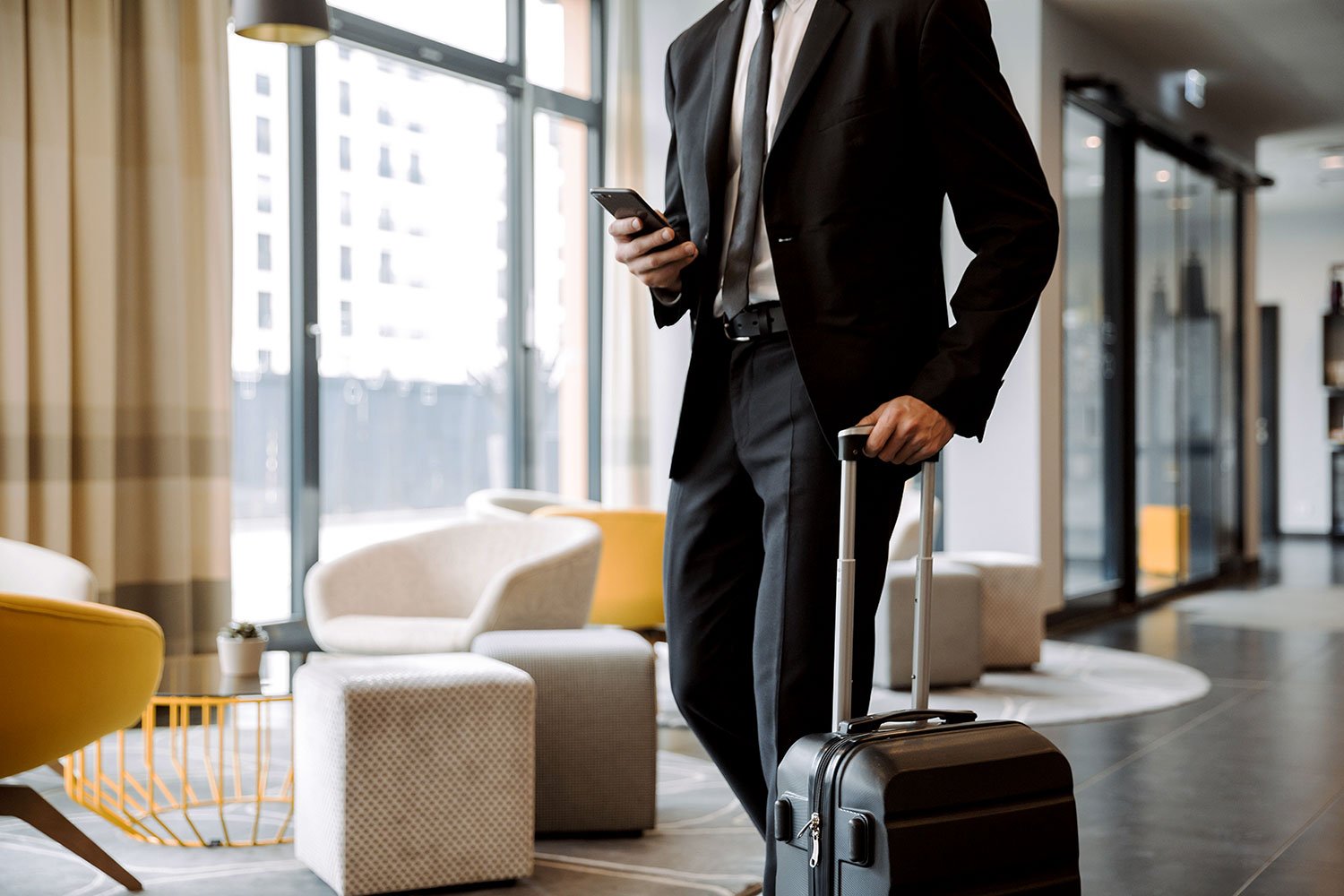 cover-corporate-travel-solutions-1